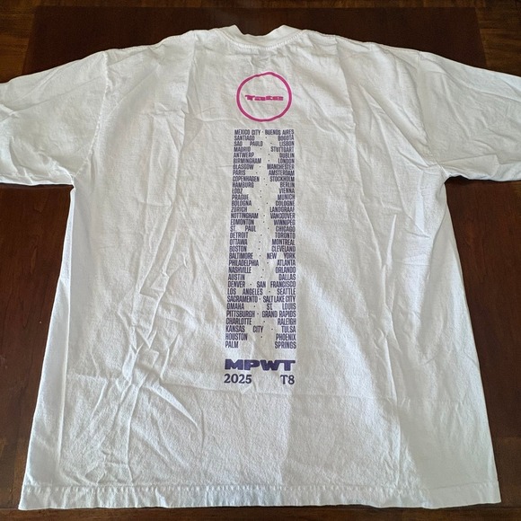 Tate McRae MPWT 2025 Tour T-Shirt White Blue Portrait Graphic Size L OVERSIZED - Picture 2 of 4